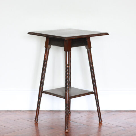 Aesthetic Mahogany Table